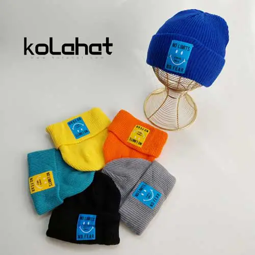 کلاه بافت رنگی لبخند - عمده (KLT-2700)