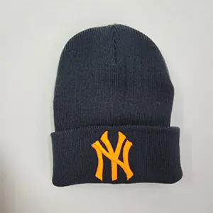 کلاه مشکی زمستانی گلدوزی NY